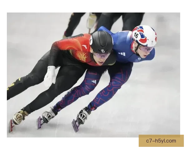 特雷西犯规未道歉英队称九名棒